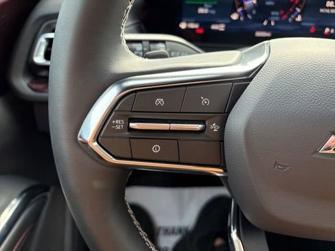 Used 2026 Chevrolet Traverse Z71 image 11