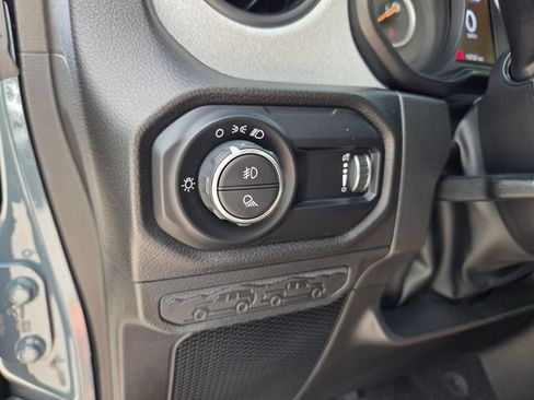 Used 2024 Jeep Gladiator Sport AWD/4WD image 22