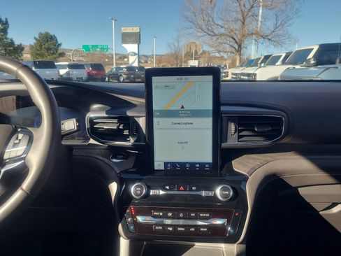 Certified 2023 Ford Explorer Platinum w/ Technology Package image 12