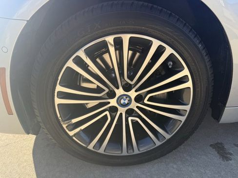 Used 2018 BMW 530e xDrive image 27