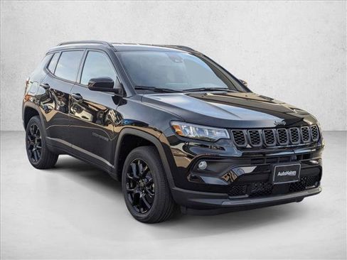 New 2026 Jeep Compass Latitude image 7