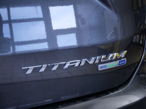 Used 2020 Ford Edge Titanium w/ Canadian Touring Package AWD/4WD image 7