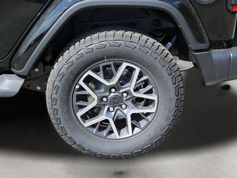 New 2026 Jeep Wrangler Unlimited Sahara AWD/4WD image 9