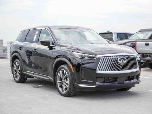Used 2026 INFINITI QX60 Pure w/ Cargo Package FWD image 3