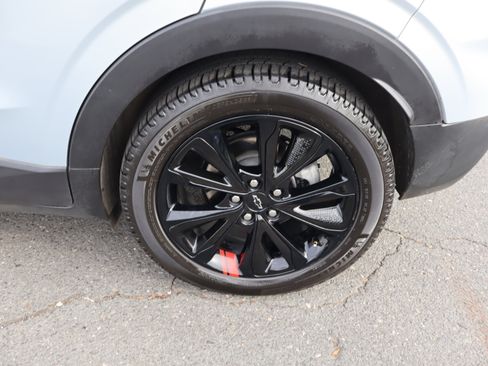 Certified 2023 Chevrolet Bolt EUV Premier w/ Sun & Sound Package image 40