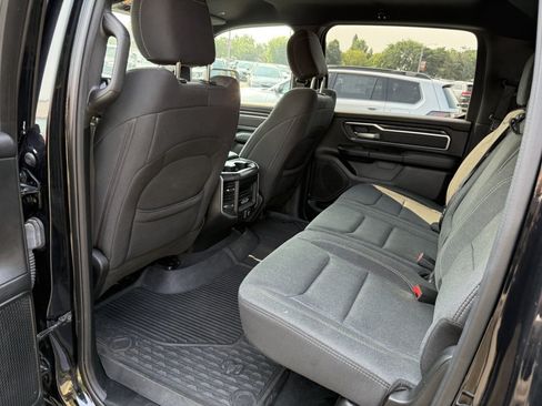 Used 2019 RAM 1500 Big Horn AWD/4WD image 14