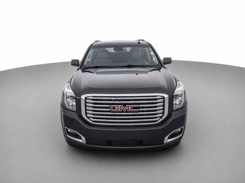 Used 2018 GMC Yukon XL SLT w/ Premium Edition AWD/4WD image 2