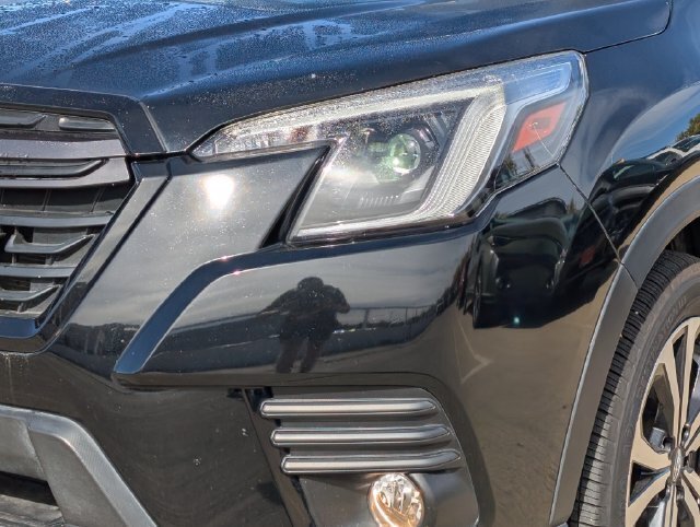 Certified 2023 Subaru Forester Limited AWD/4WD image 11
