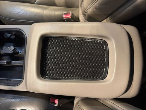Used 2005 Chevrolet Tahoe Z71 w/ Preferred Equipment Group AWD/4WD image 20