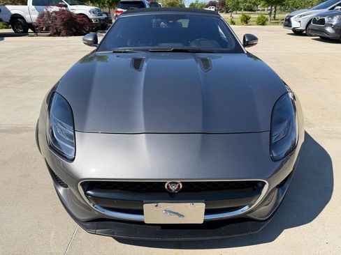 Used 2018 Jaguar F-TYPE Convertible RWD image 2