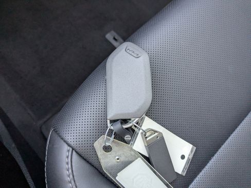 Certified 2024 Kia Telluride LX image 32