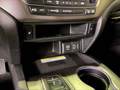 Used 2023 Honda Ridgeline RTL-E image 16
