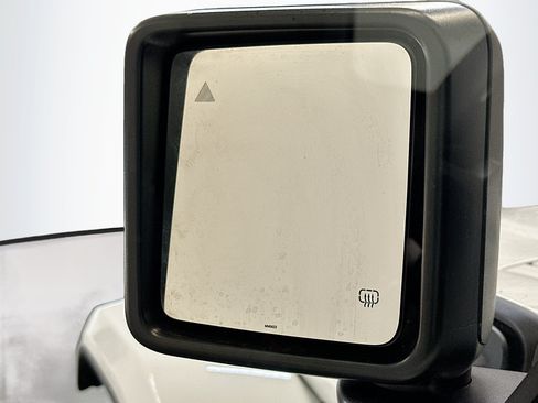 Used 2024 Jeep Wrangler Unlimited Sahara w/ Safety Group AWD/4WD image 16