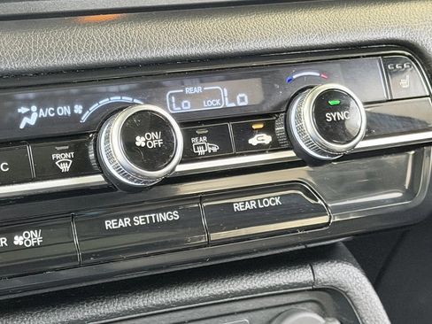 Used 2025 Honda Pilot Touring image 58