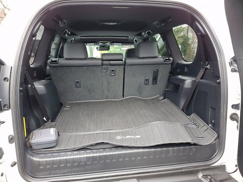 Certified 2023 Lexus GX 460 Premium image 30