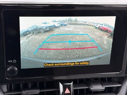 Used 2023 Toyota Corolla Cross L image 10