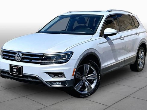 Used 2018 Volkswagen Tiguan SEL Premium FWD image 37