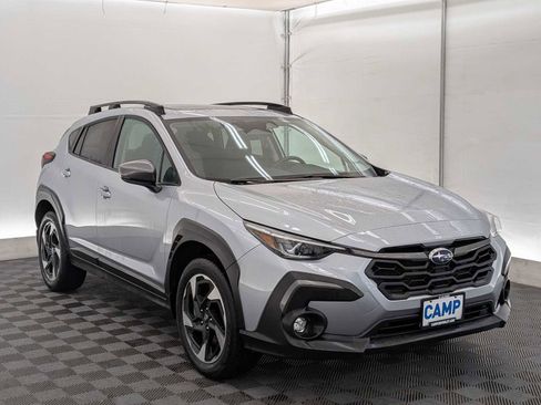 Used 2024 Subaru Crosstrek 2.5i Limited w/ Crosstrek Mirror Package image 8