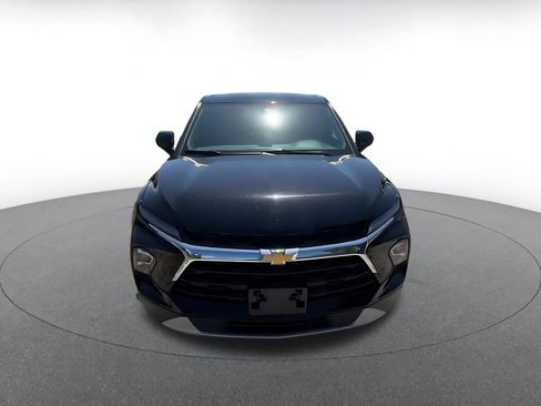 Used 2025 Chevrolet Blazer LT FWD image 4