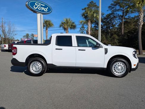 New 2025 Ford Maverick XL image 3