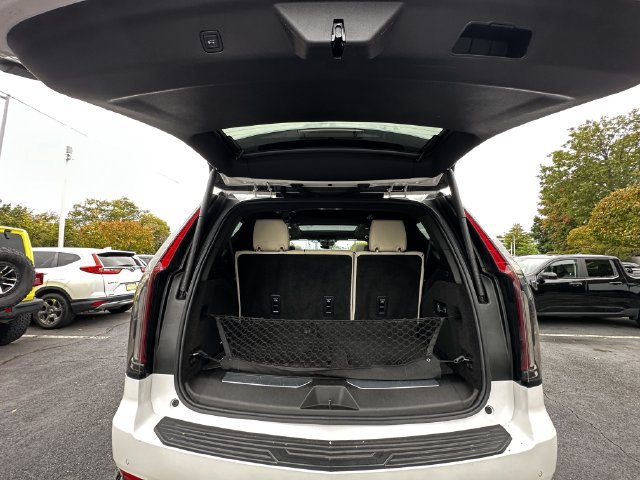 Used 2022 Cadillac Escalade Sport w/ Touring Package AWD/4WD image 42