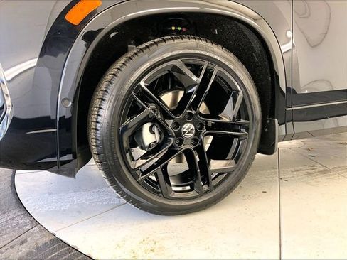 New 2026 Volkswagen Tiguan SE R-Line AWD/4WD image 12