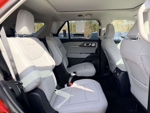 New 2026 Ford Explorer Platinum w/ LUX Leather Package image 13