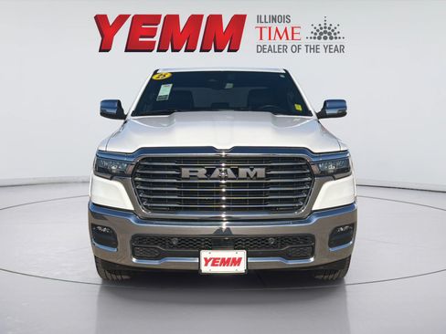 Used 2025 RAM 1500 Laramie AWD/4WD image 7