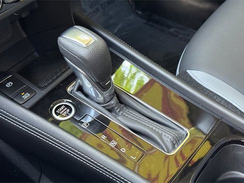 Used 2024 Nissan Kicks SR w/ SR Premium Package image 24