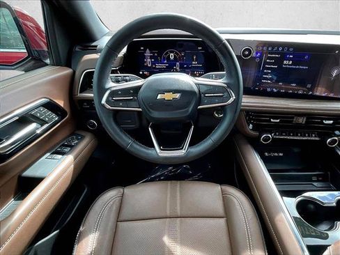 Used 2025 Chevrolet Tahoe High Country RWD image 7