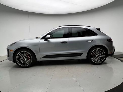 Certified 2025 Porsche Macan S AWD/4WD image 2
