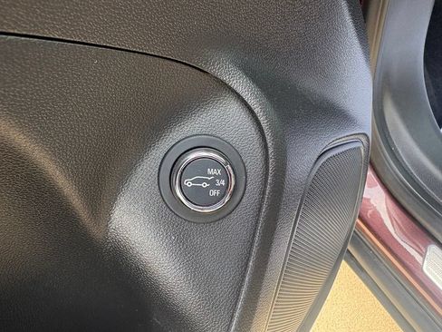 Used 2023 Buick Encore GX Select AWD/4WD image 15