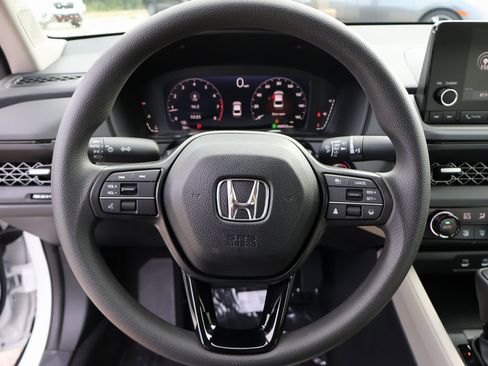 New 2025 Honda Accord SE image 22