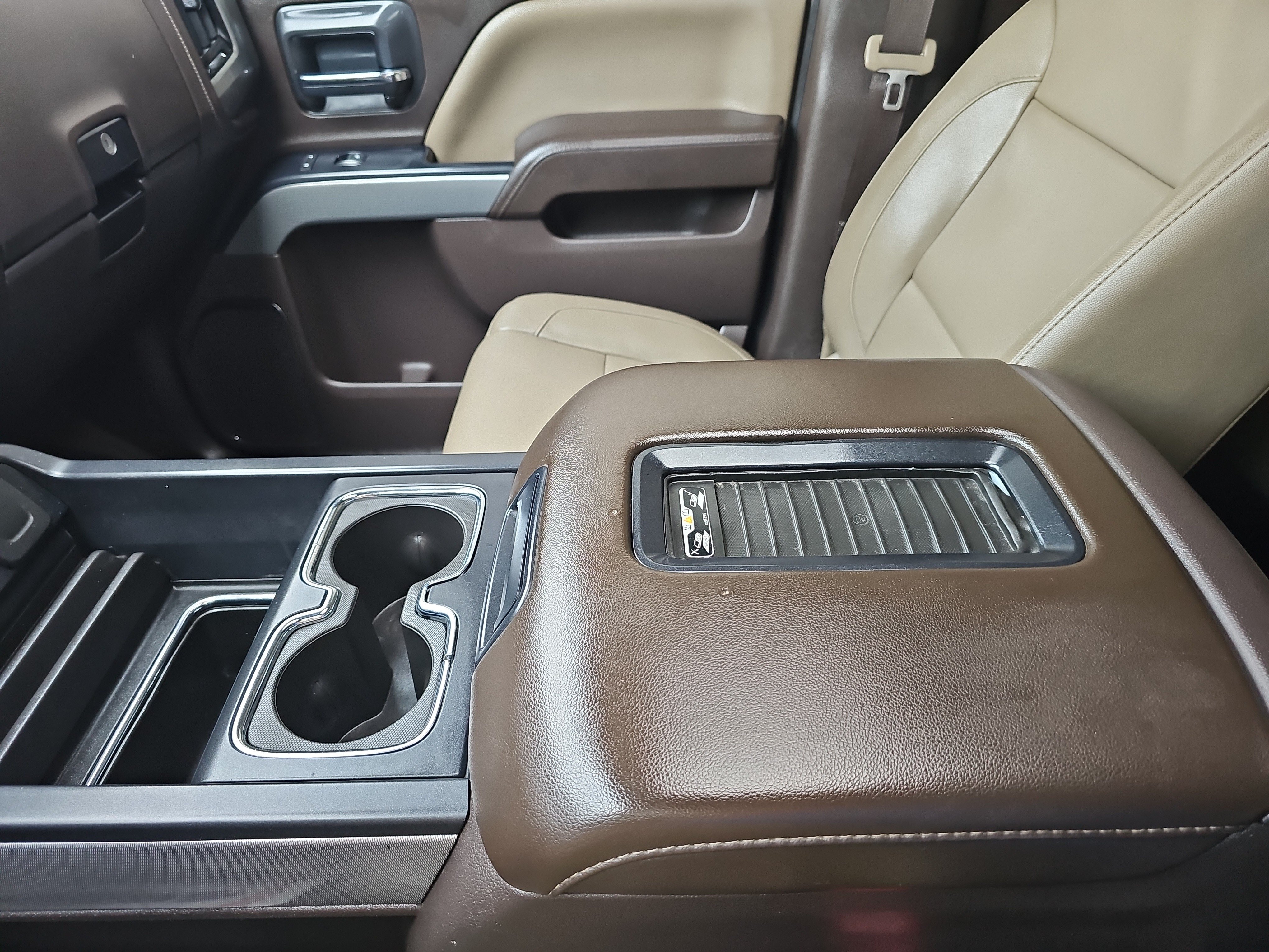 Used 2018 Chevrolet Silverado 1500 LTZ Z71 AWD/4WD image 30