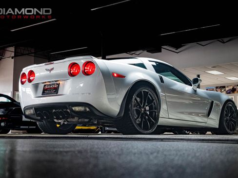 Used 2013 Chevrolet Corvette Z06 w/ 3LZ Preferred Equipment Group RWD image 64