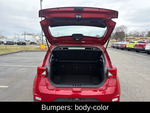 Certified 2023 Hyundai Venue SEL image 25