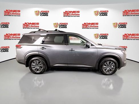 Certified 2025 Nissan Pathfinder SV AWD/4WD image 16