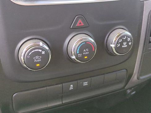 Used 2018 RAM 2500 Tradesman w/ Chrome Appearance Group image 51