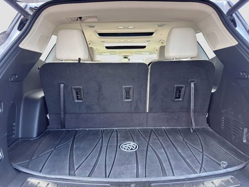 Used 2023 Buick Enclave Essence w/ Experience Buick Package FWD image 16