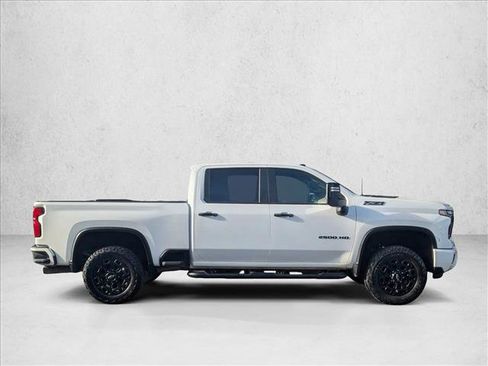 Used 2024 Chevrolet Silverado 2500 LT w/ Z71 Sport Edition image 4