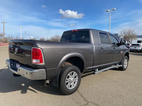 Used 2014 RAM 2500 Laramie w/ Convenience Group image 4
