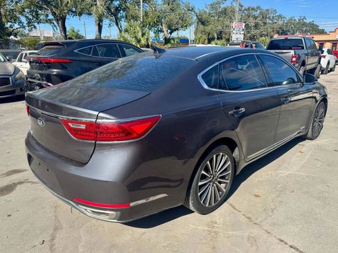 Used 2018 Kia Cadenza Premium FWD image 11