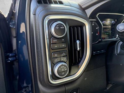 Used 2020 GMC Sierra 2500 Denali w/ Denali Ultimate Package image 13