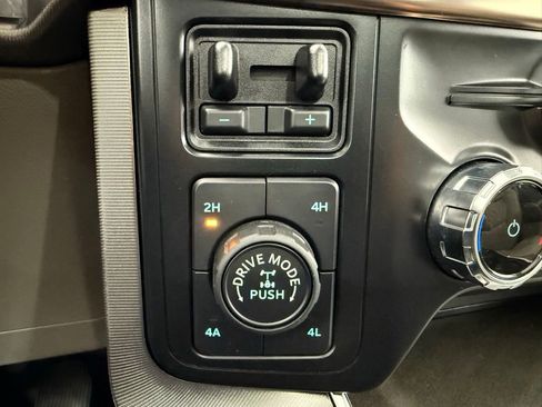 Used 2024 Ford F150 Platinum w/ Equipment Group 703A Plus AWD/4WD image 42