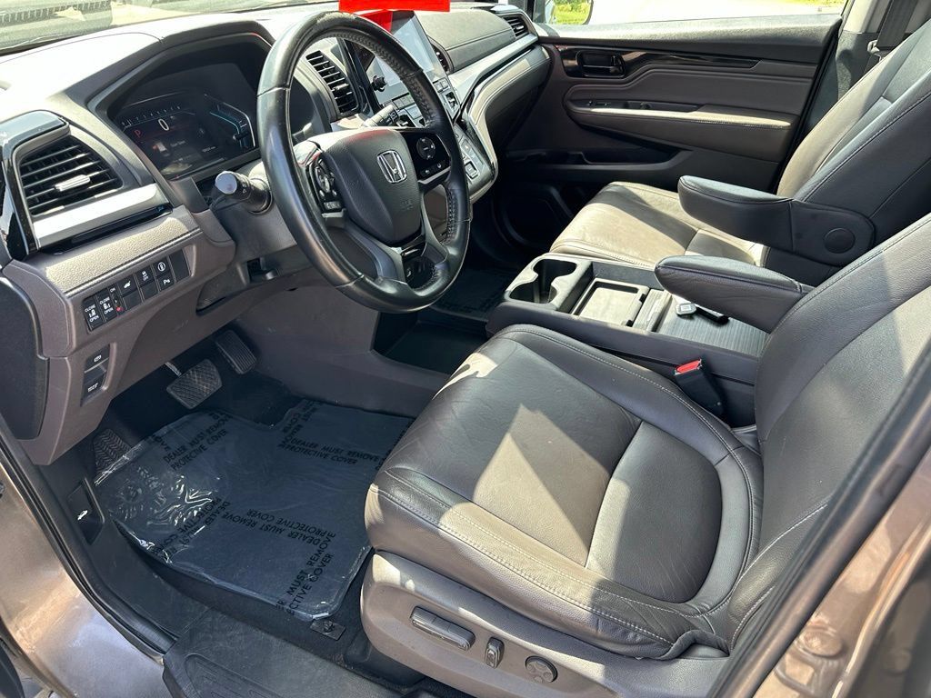 Used 2021 Honda Odyssey Touring image 10