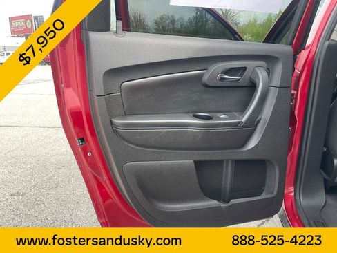 Used 2012 Chevrolet Traverse LT image 16