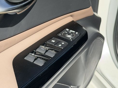 Certified 2023 Lexus ES 350 w/ Premium Package FWD image 19