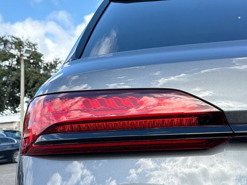 New 2026 Audi Q7 Premium image 10