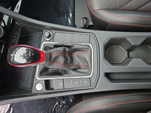 Used 2022 Volkswagen Jetta GLI Autobahn image 22