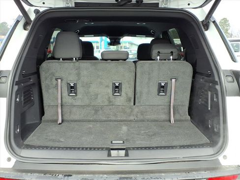 Used 2024 Chevrolet Traverse LT w/ LPO, Floor Liner Package image 21